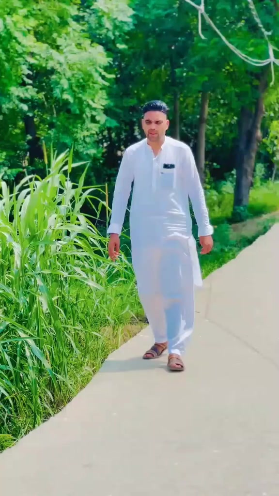 @🥰_Silent__Boy_😍✌️