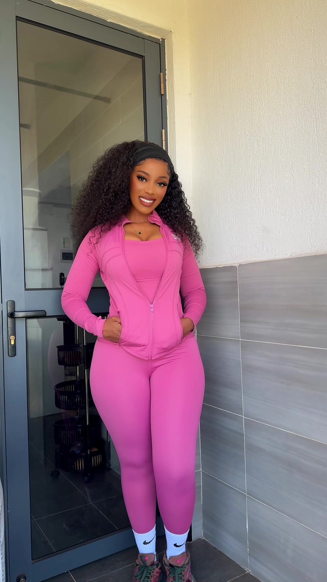 @thee.bomb_ke