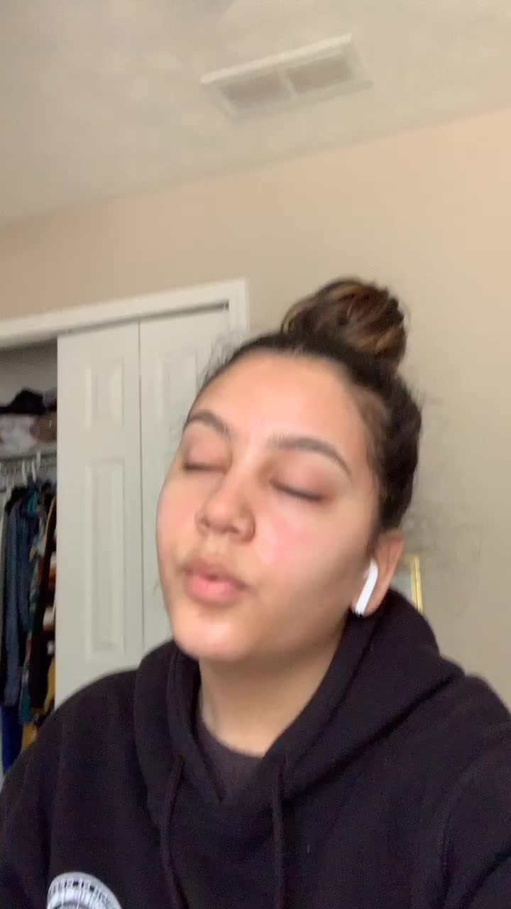 @Sarah Llaverias💸