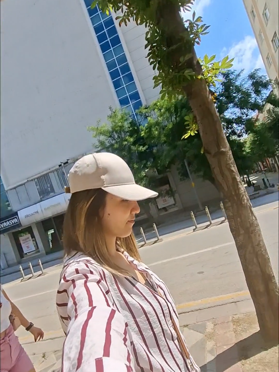 @Eloo