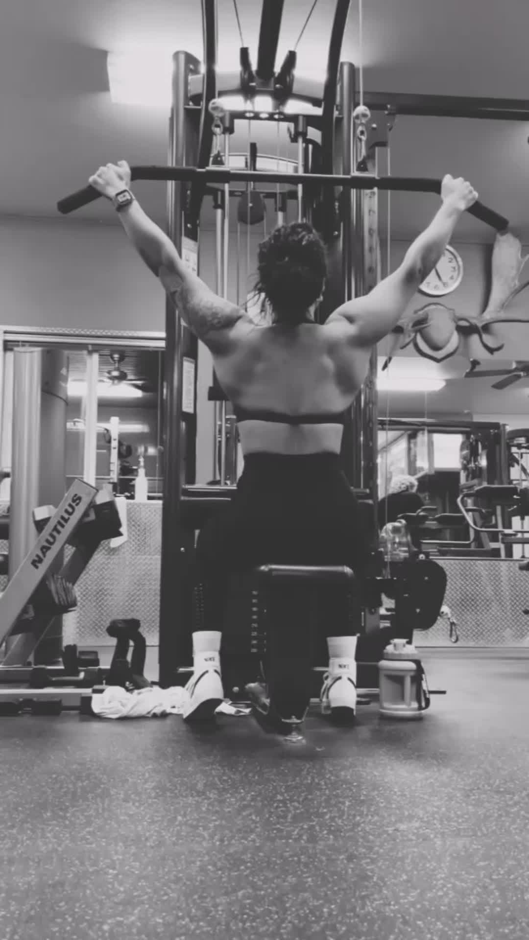 @JANA♌️ Adventure & Fitness