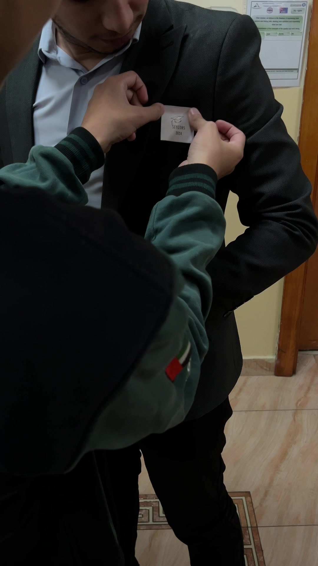 @๐.