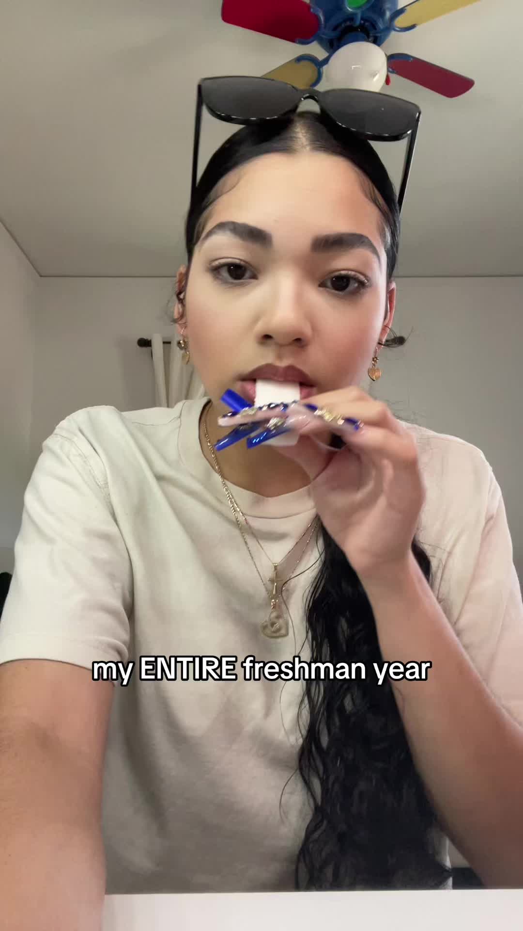 @♛