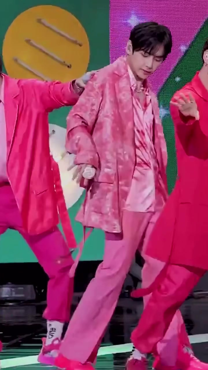 @BTS