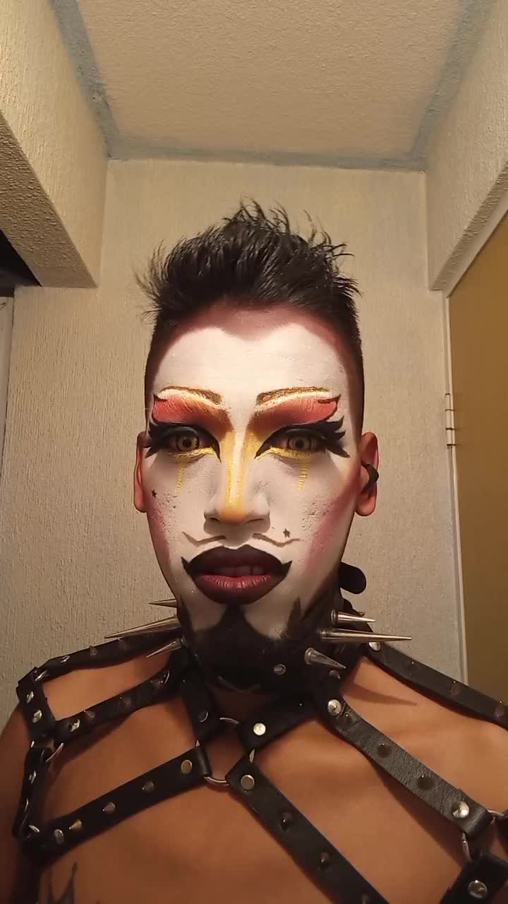 @lux & Ferre 🦇