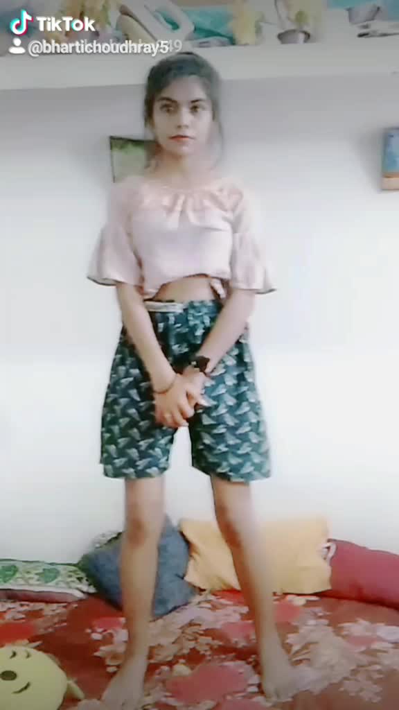 @Apka chotadhamaka 🤓