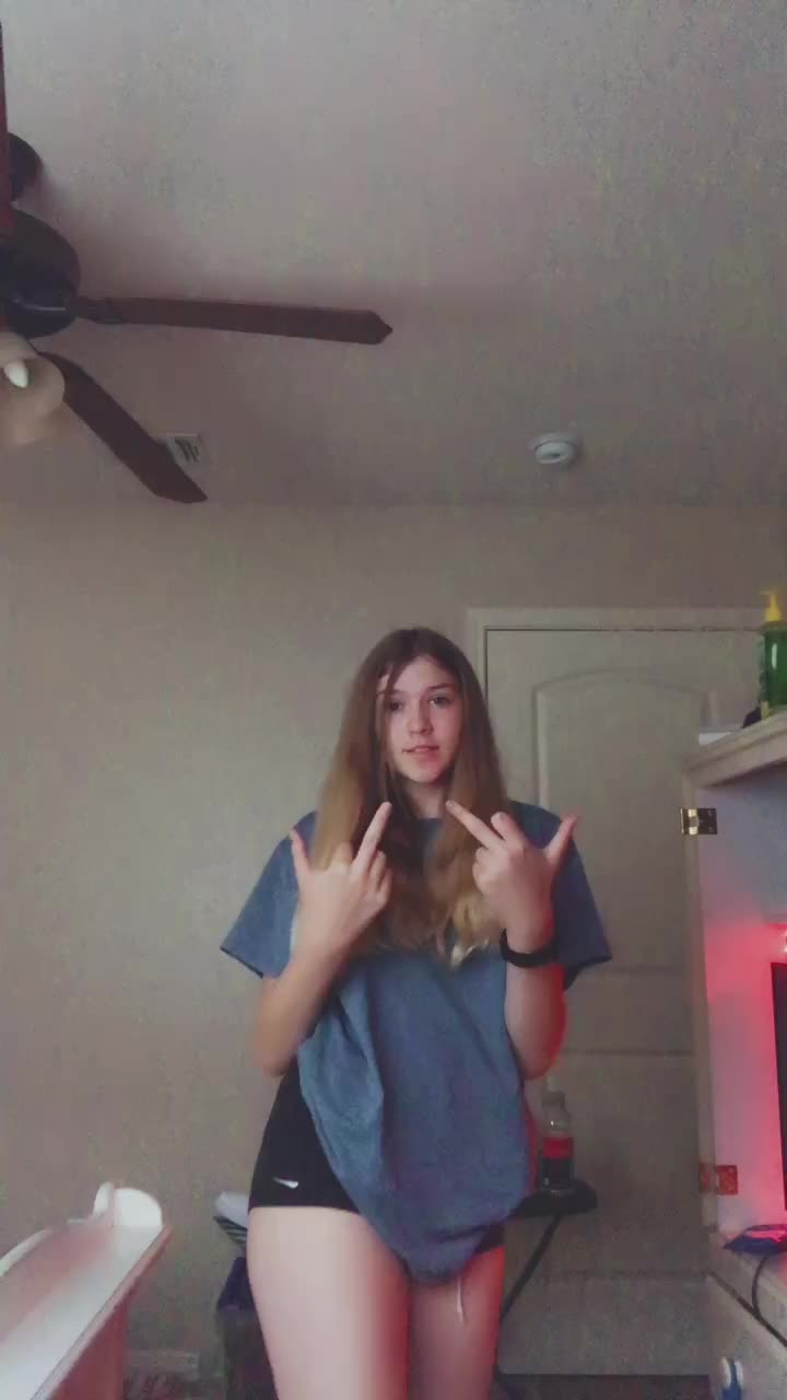 @Jewlyet😙✌🏼