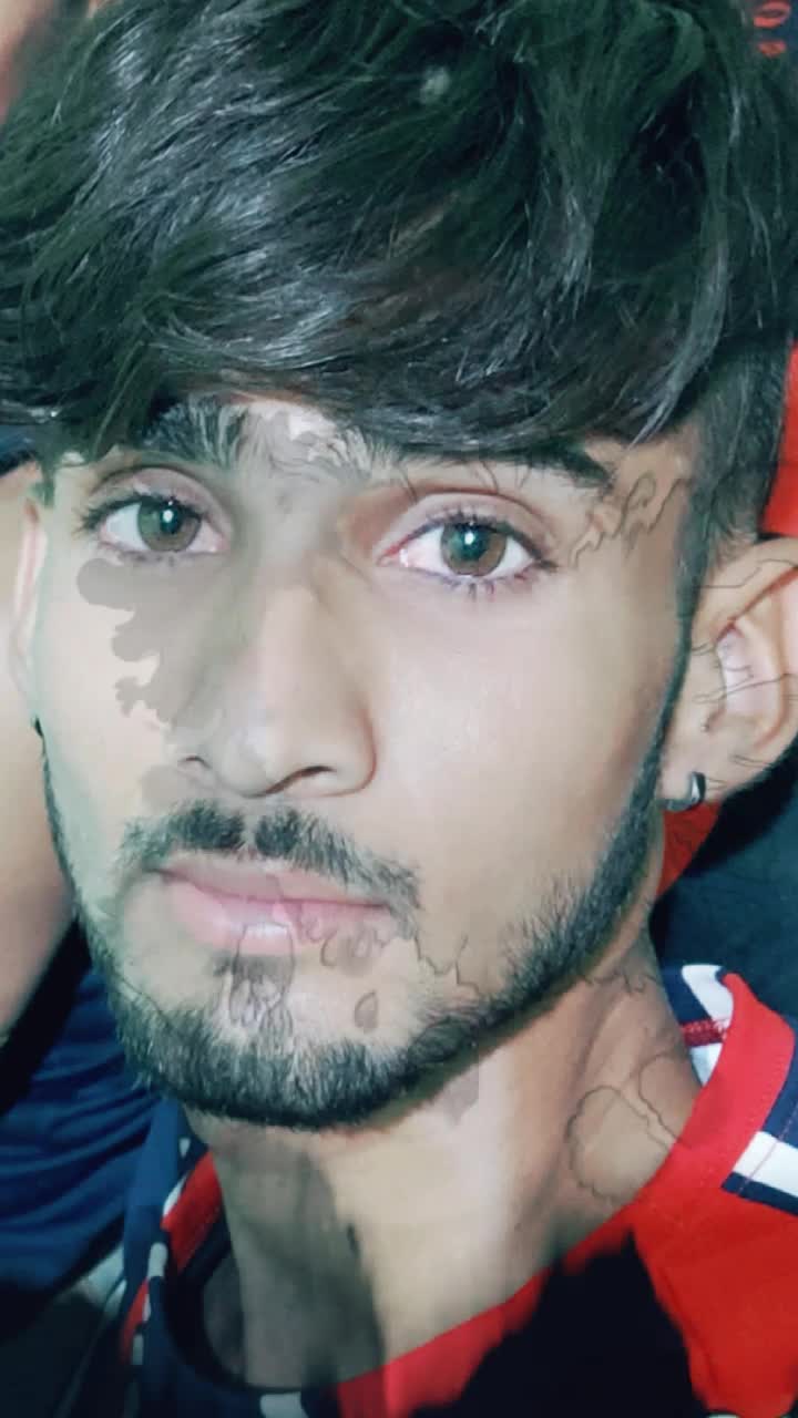 @Rj06 wale Meena ji😈