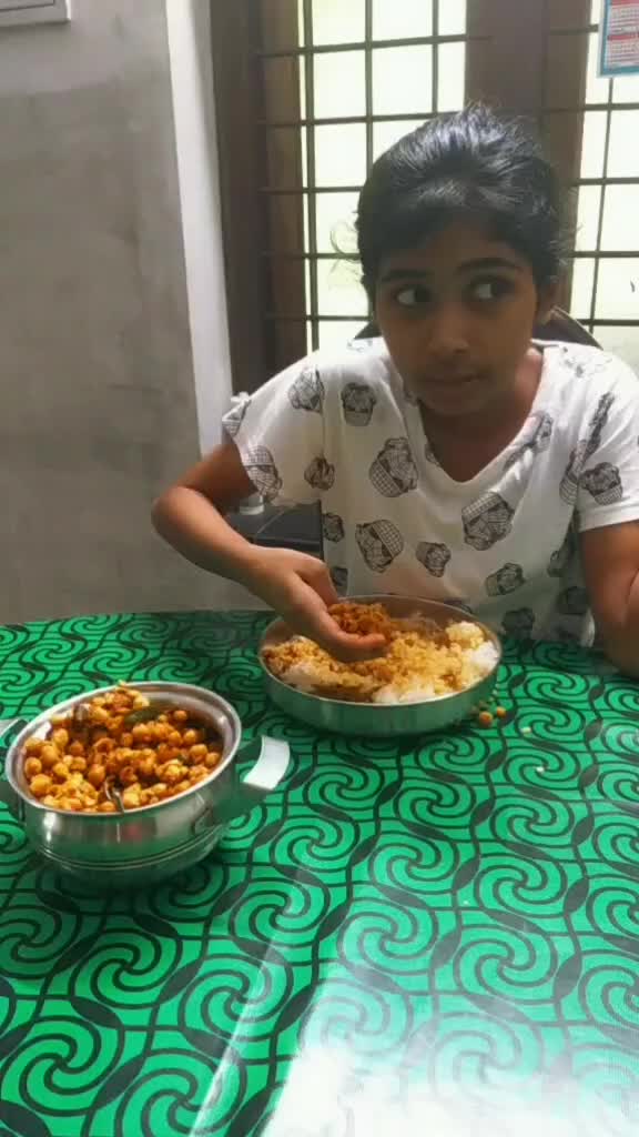 @Meghutty Ammuzz😘😘?