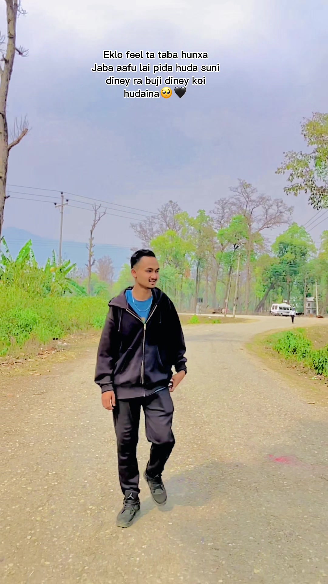 @Thakuri 🖤