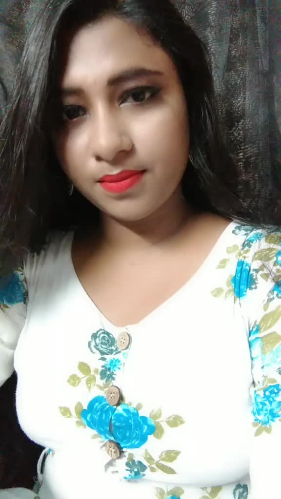 @👑 Love Queen puja ❤