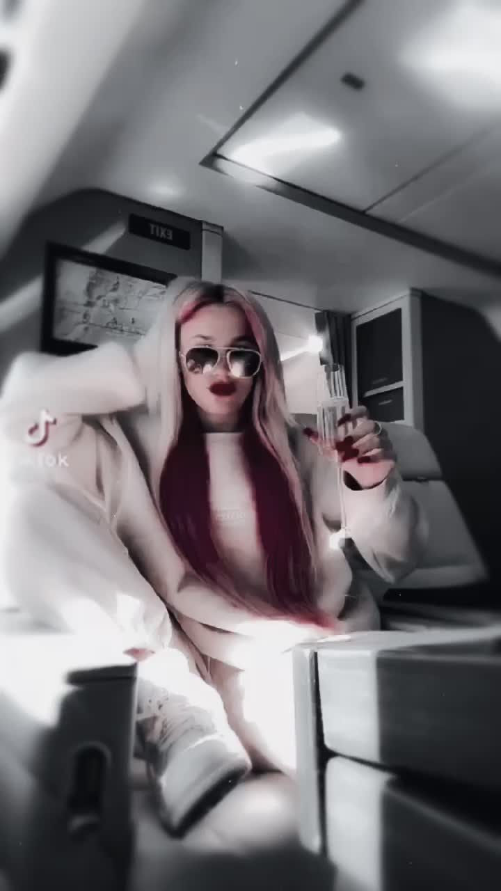@free colored vids!