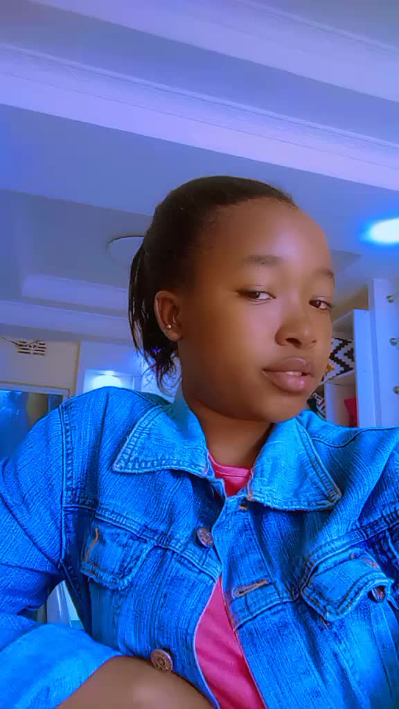 @Njeri 🦋