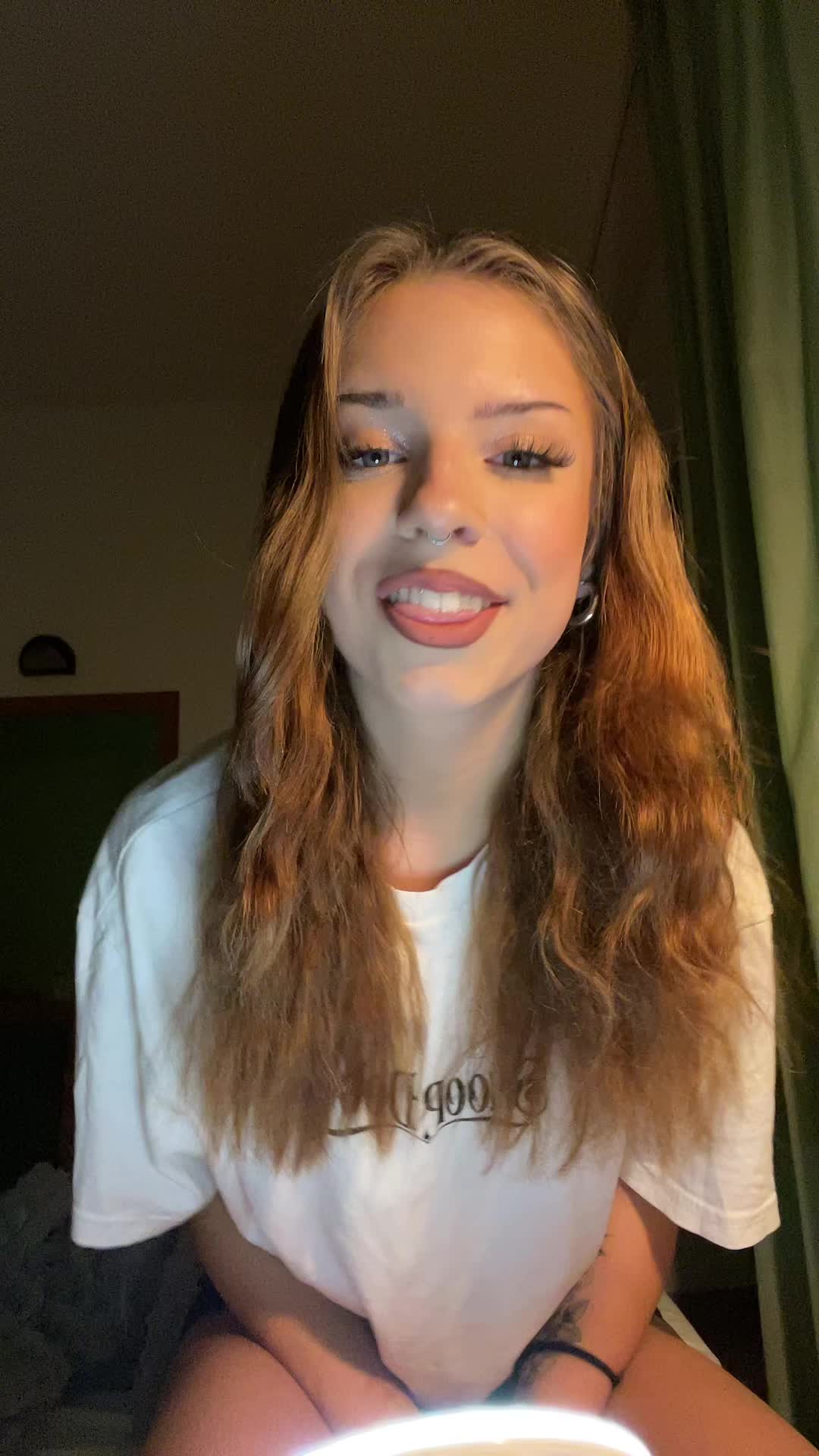 @laura
