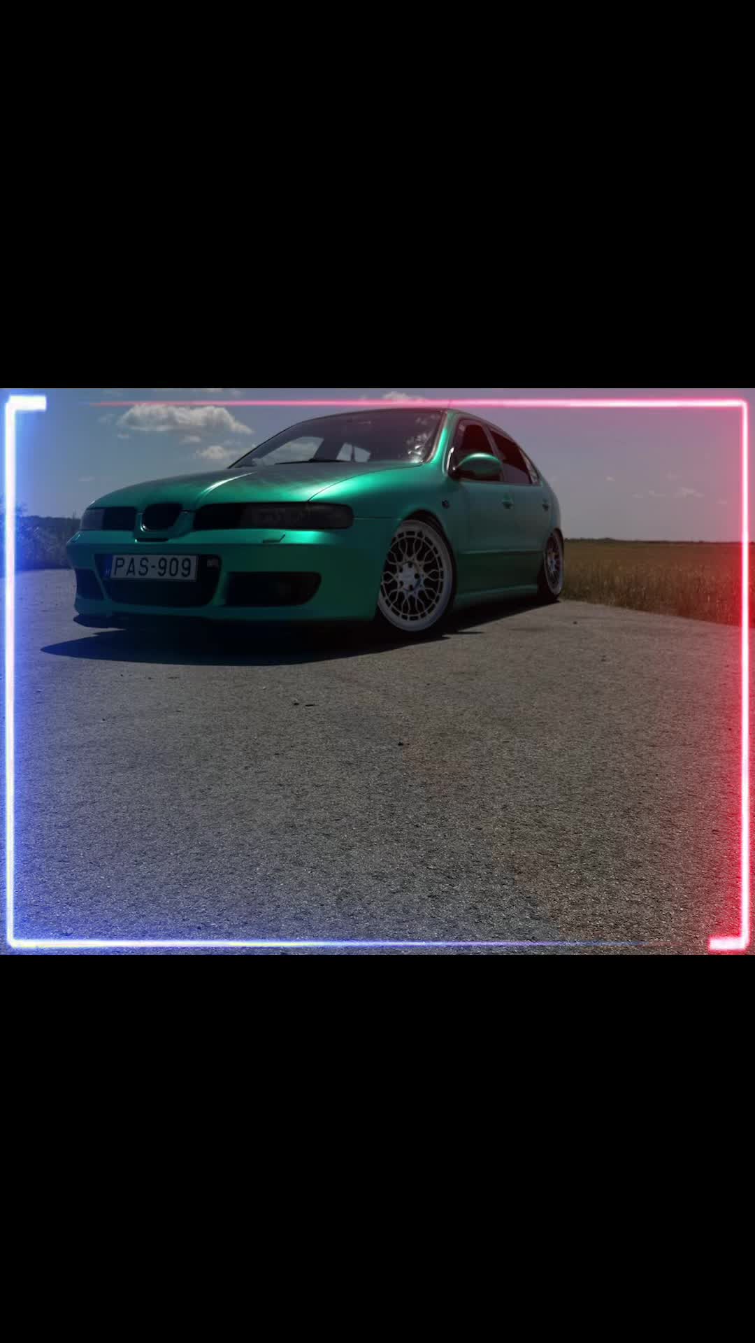 @Csak_egy_cuprás😏