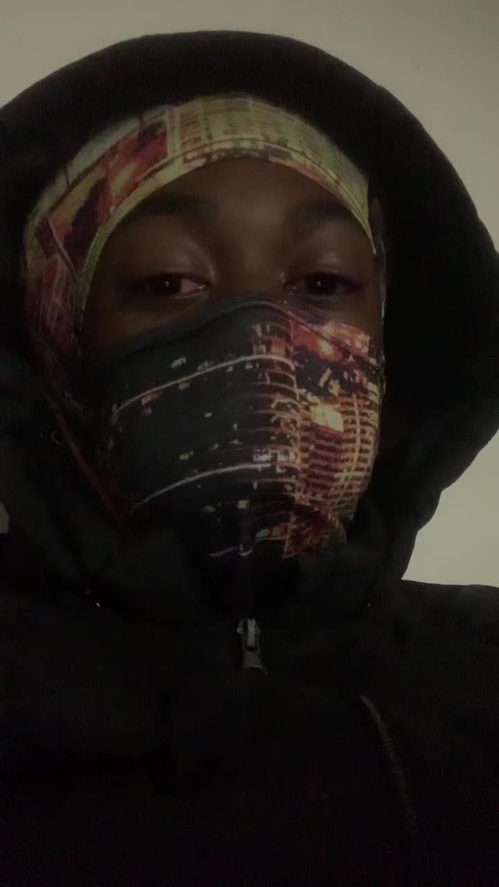 @𖣂
