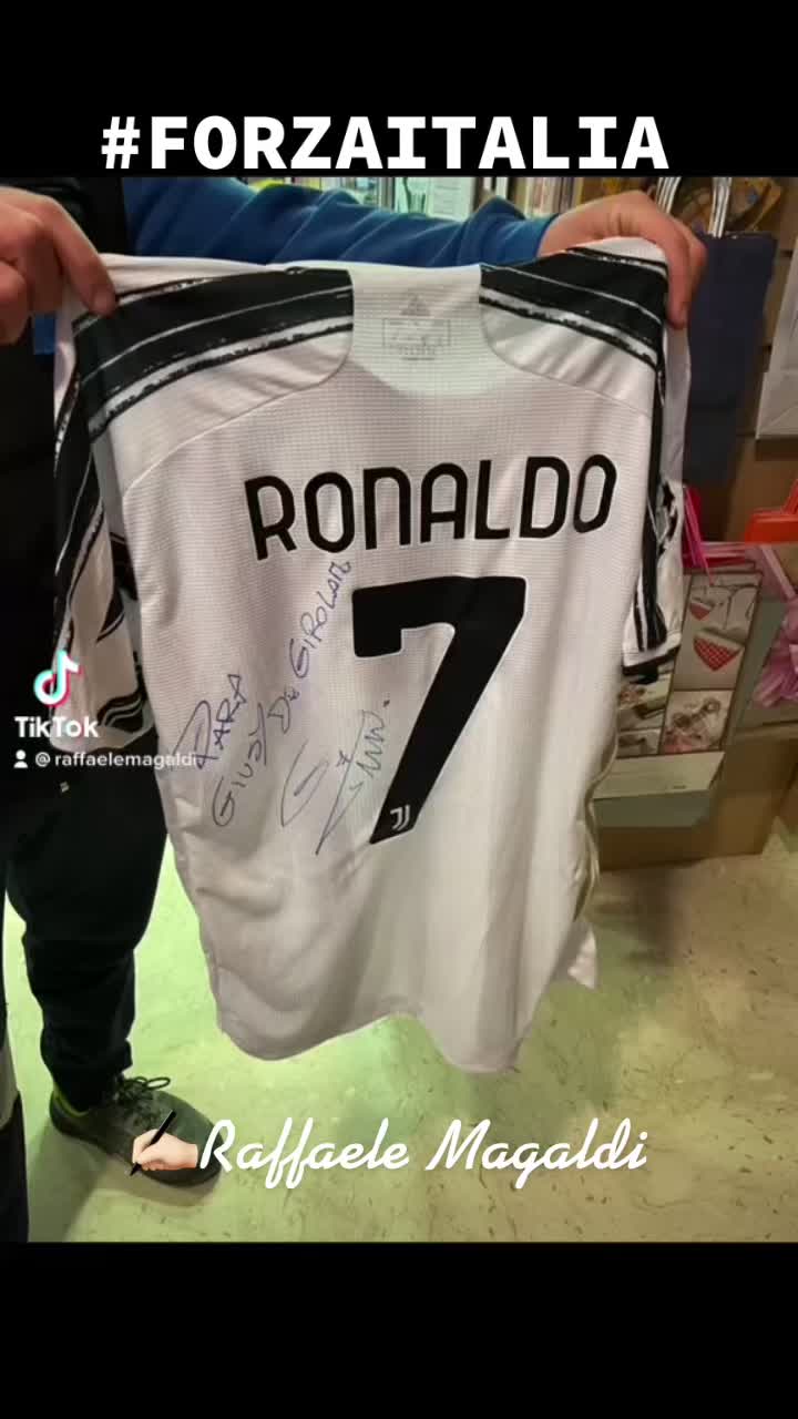 @Raffaele Magaldi