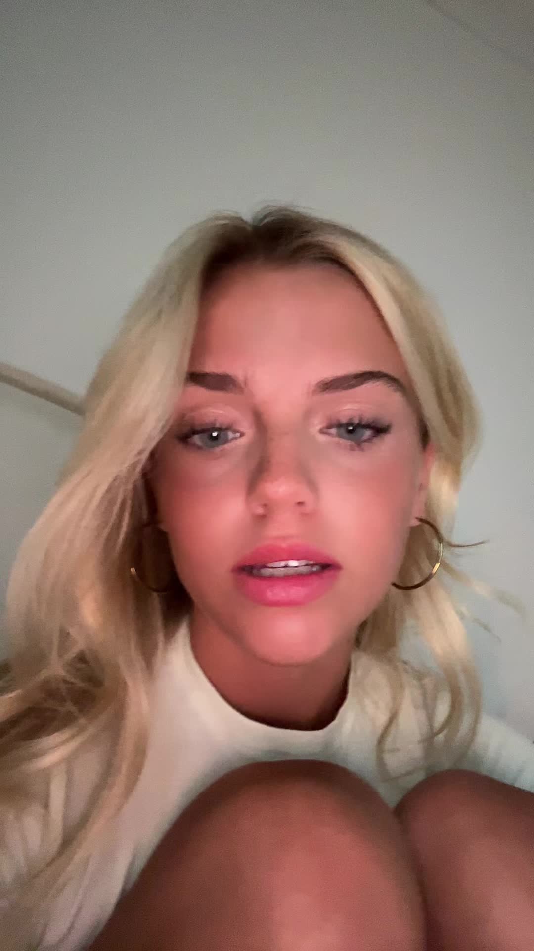 @Hm