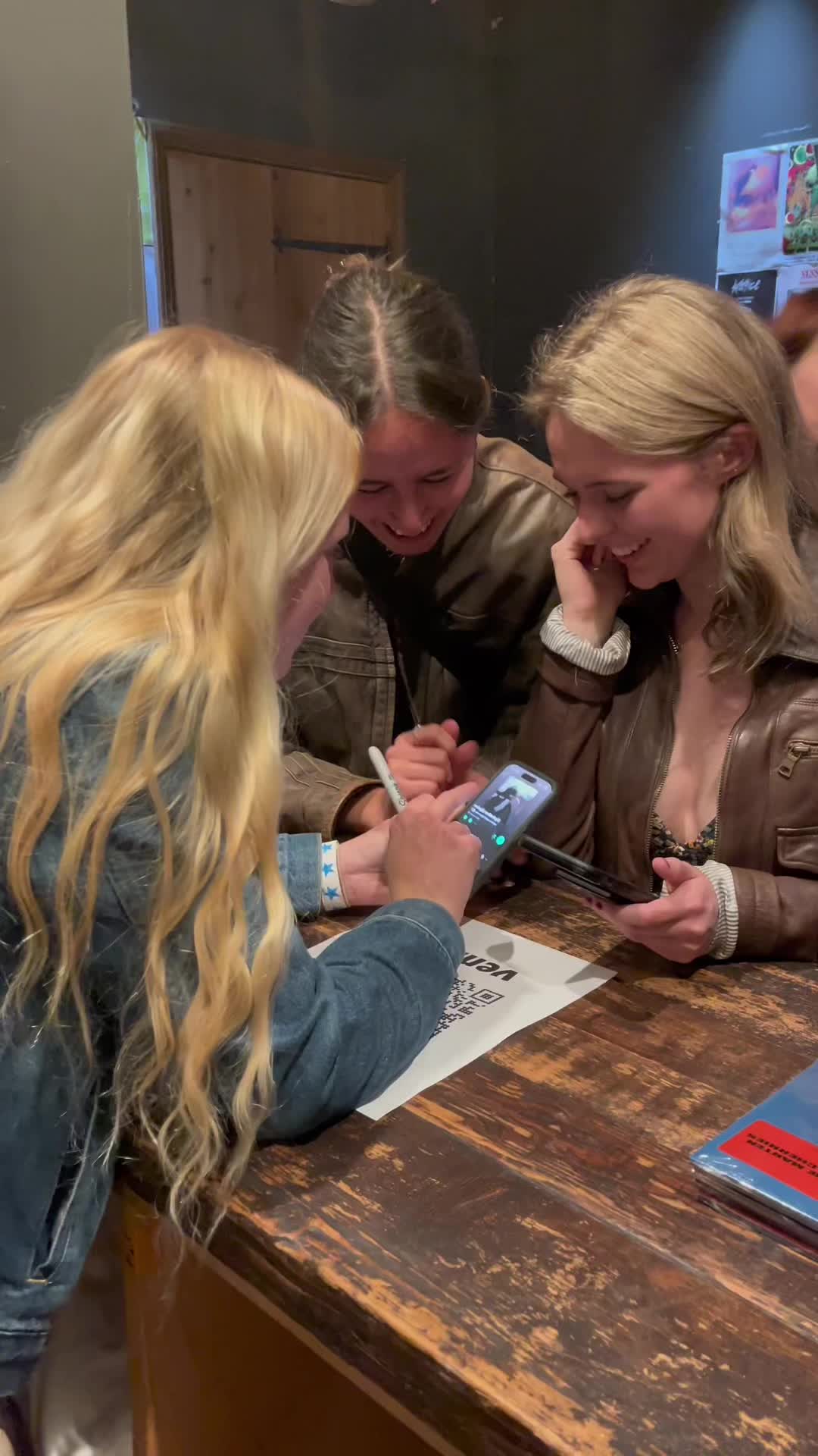 @Billie Marten