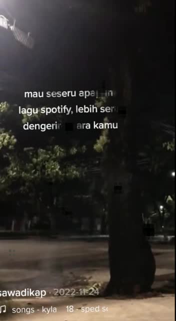 @Vyraa💫