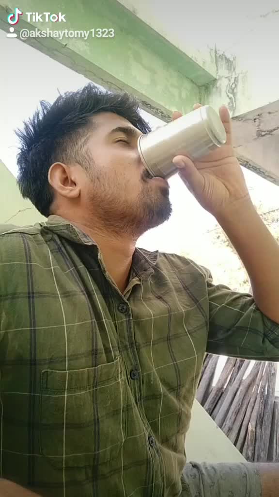@AkshayTomy