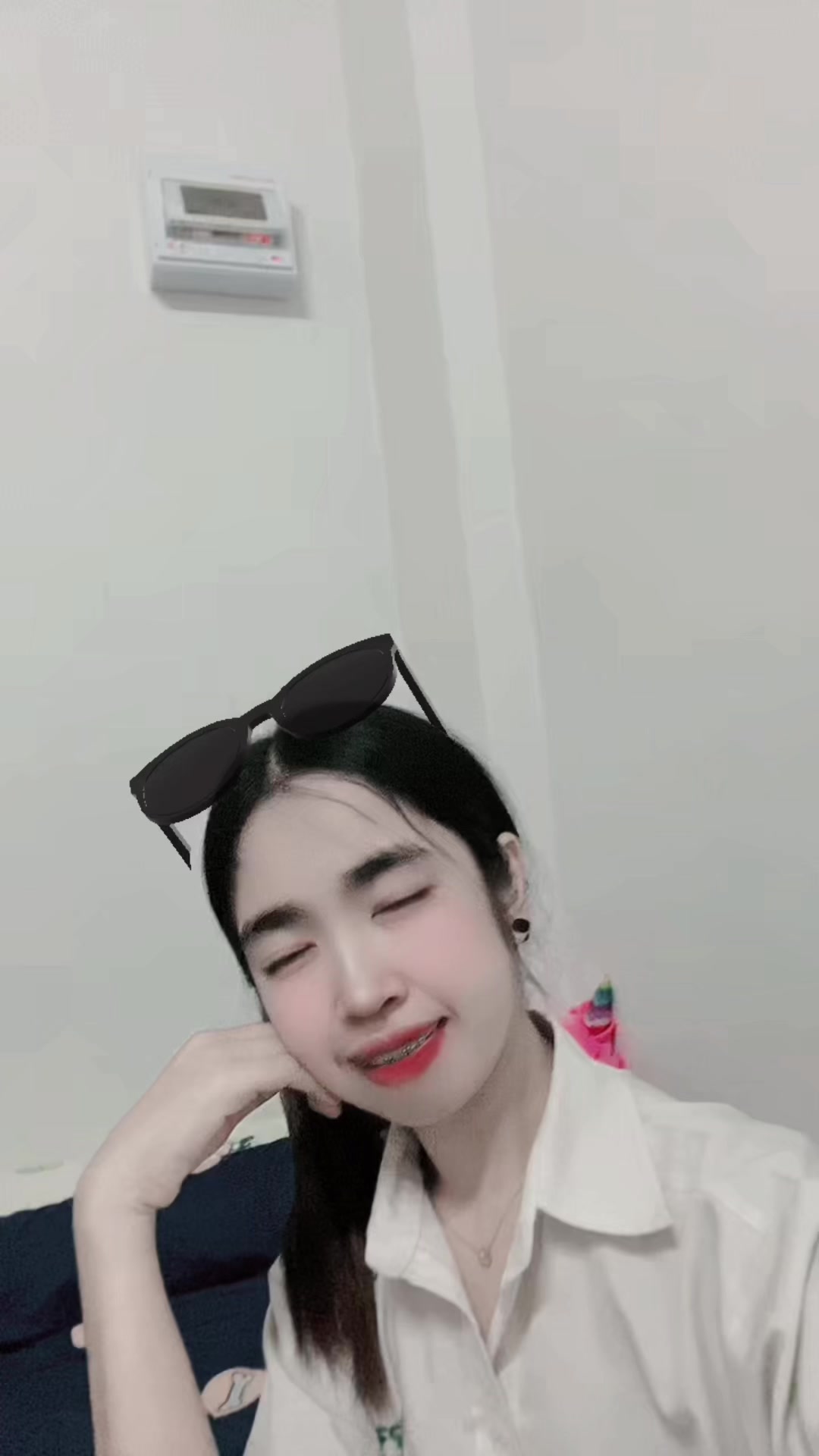 @คะนิ้งที่แปลว่าน้ำค้าง🏳️&zwj;🌈🖤