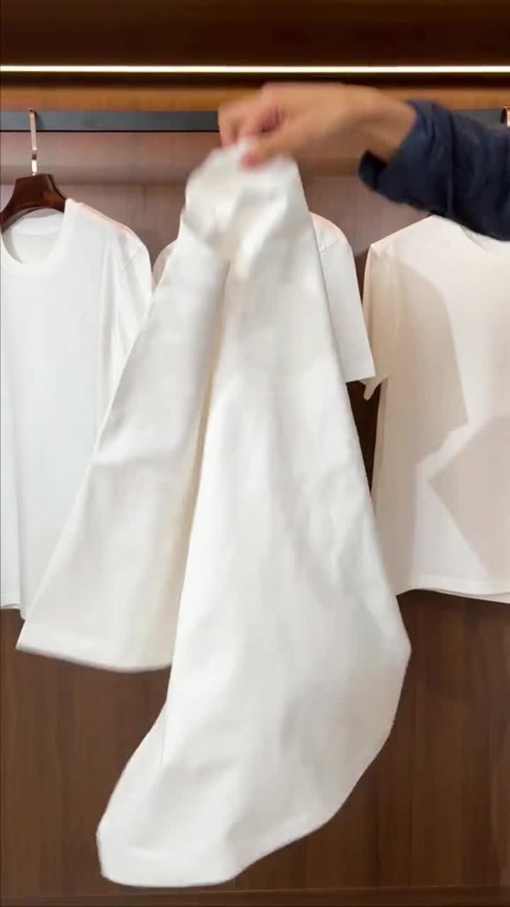 @Men&rsquo;s T-shirt