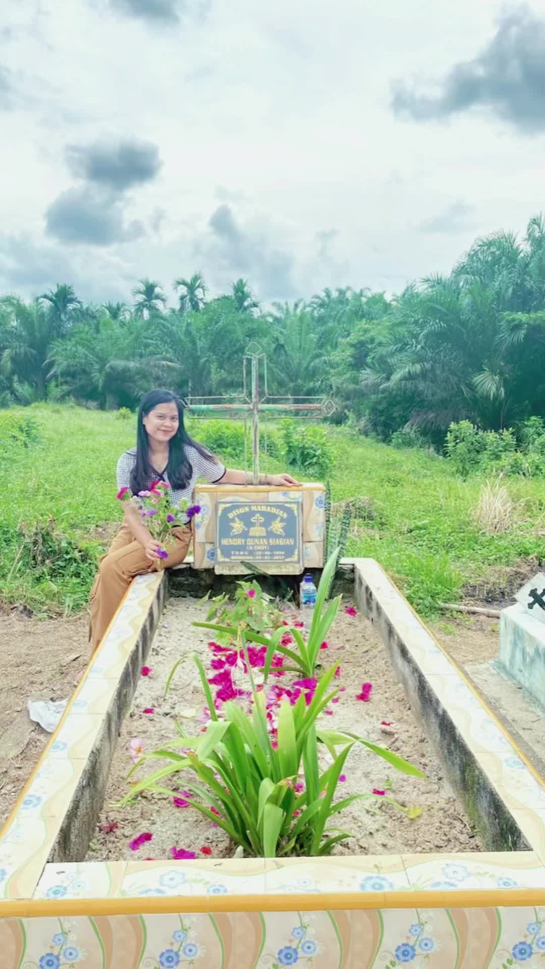 @Chesy Siagiaan