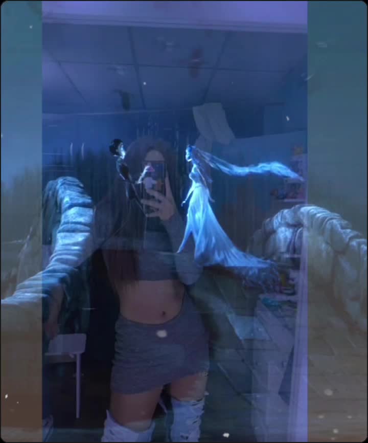 @Alex/a González