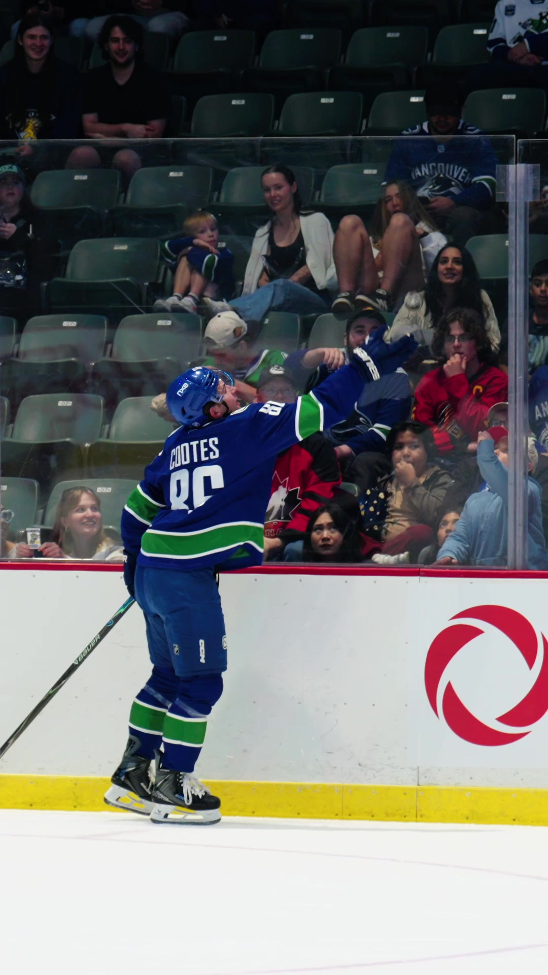 @Canucks