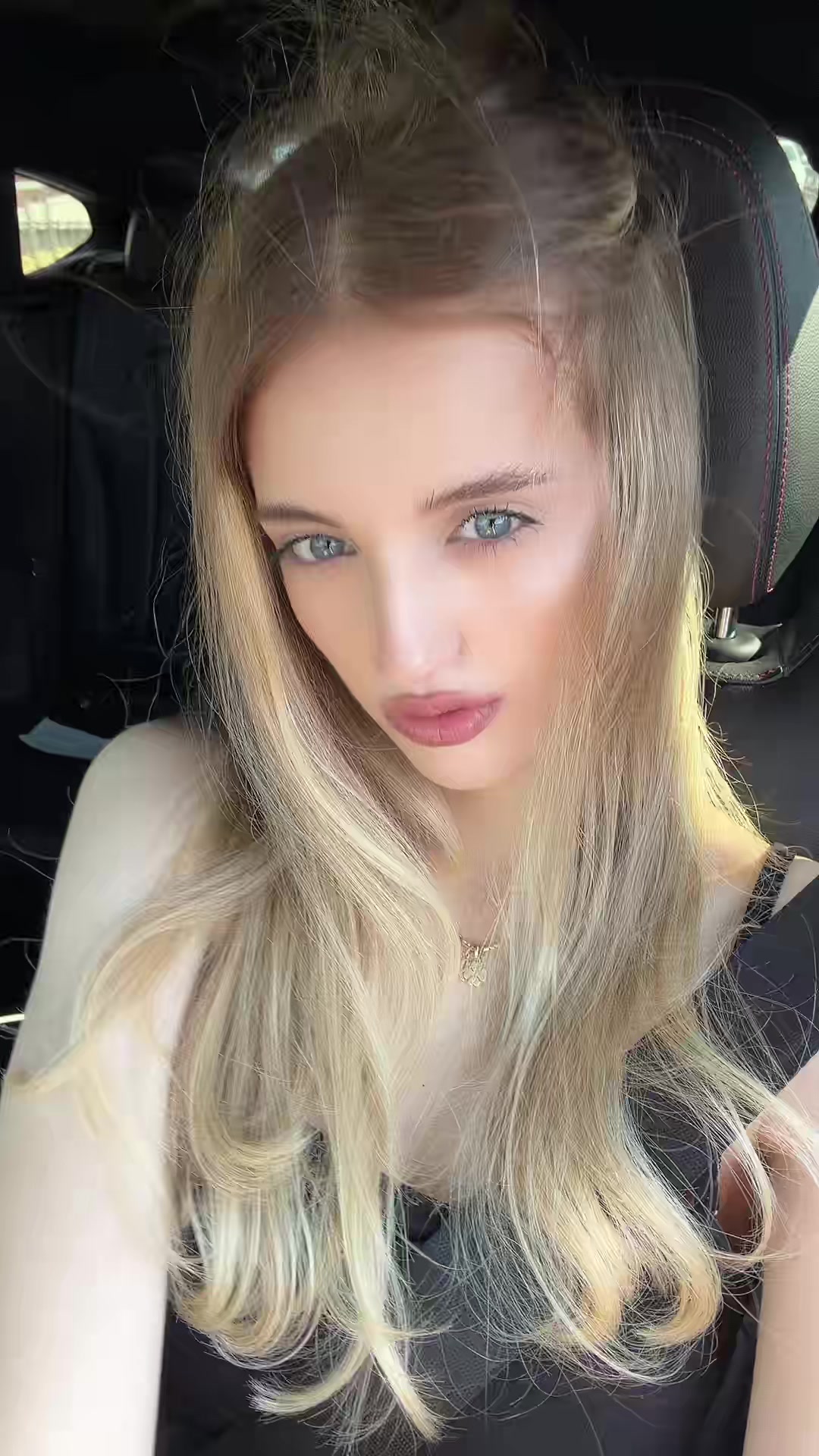@Sabina vanilla🍦