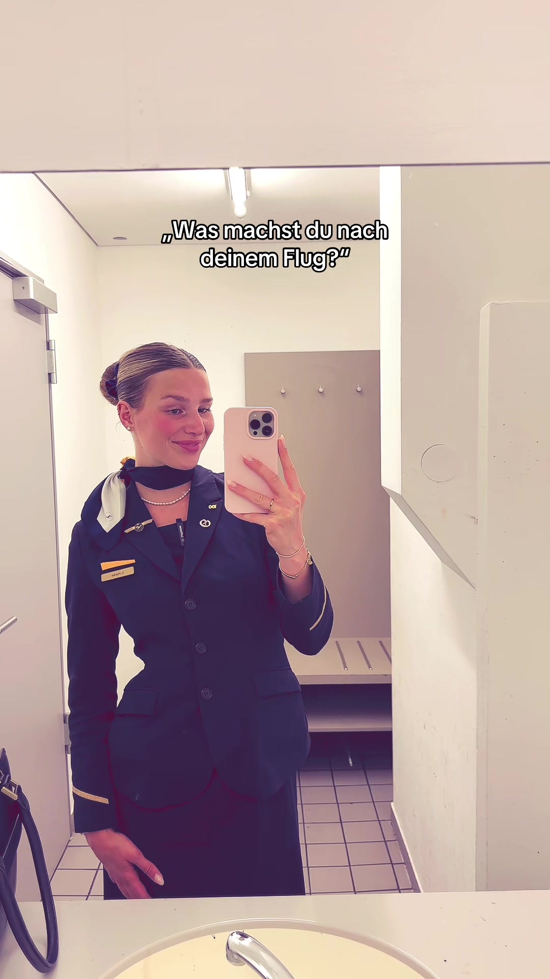 @Lilly | Flight Attendant 💌