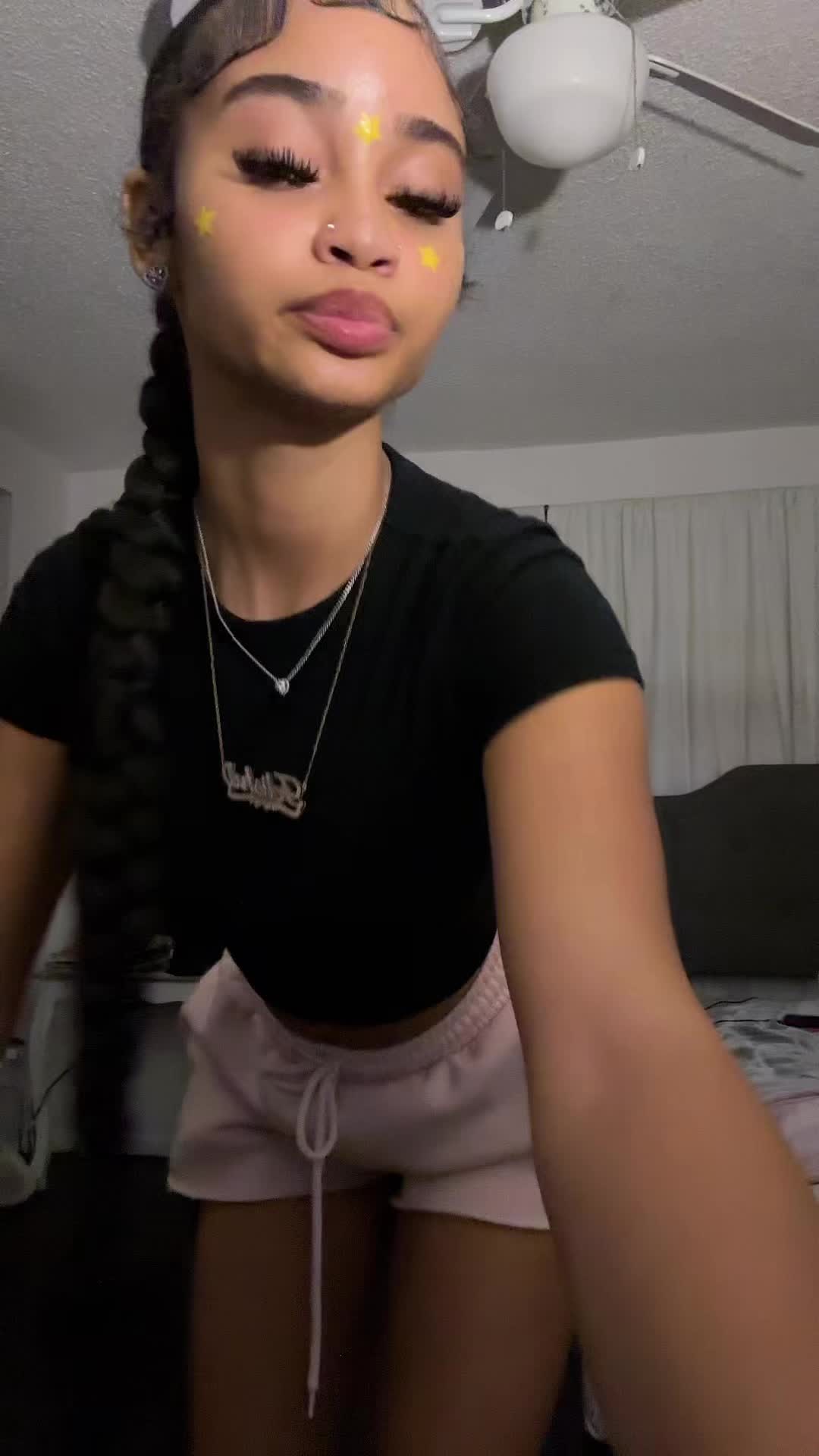 @Fefe