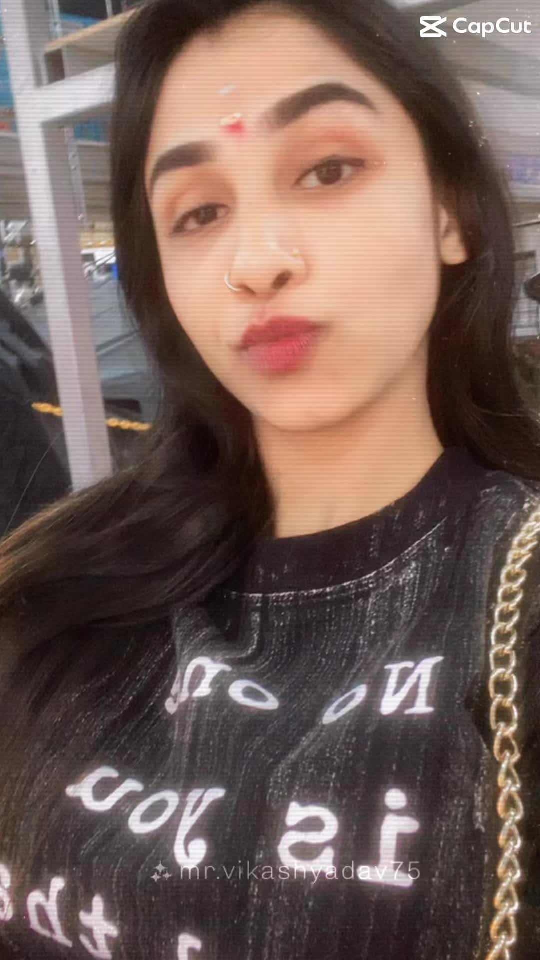 @Nishaa_Official