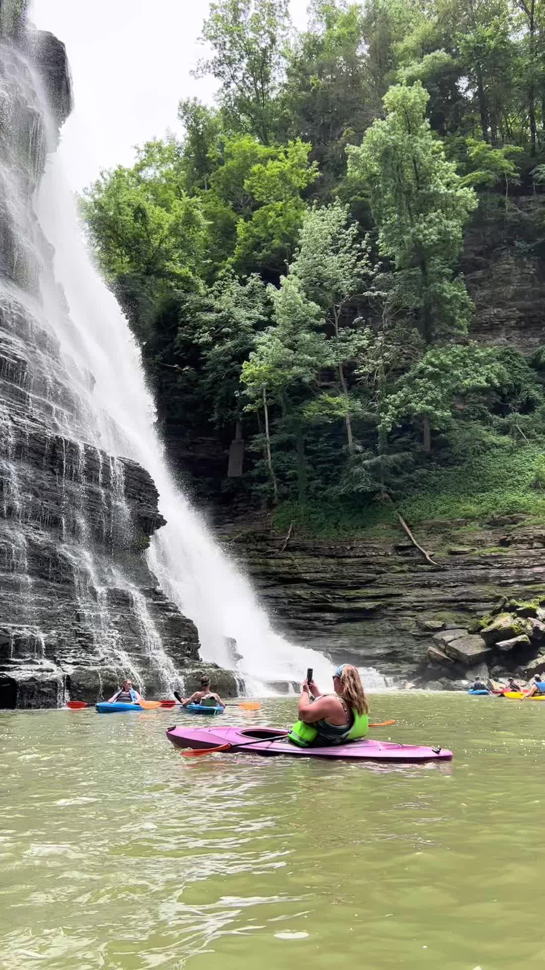 @KayakingAdventuresofTN