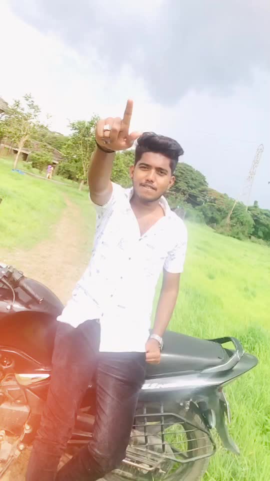 @__shubhya04__