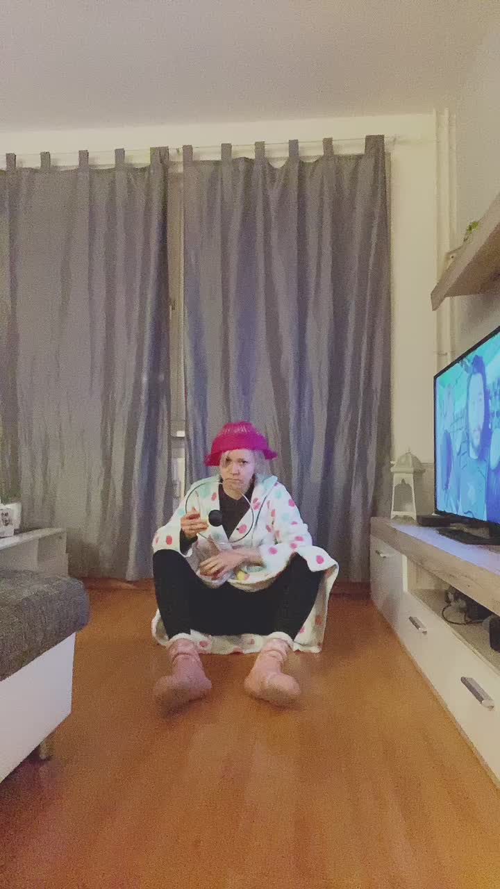 @Mrs_Blocksberg