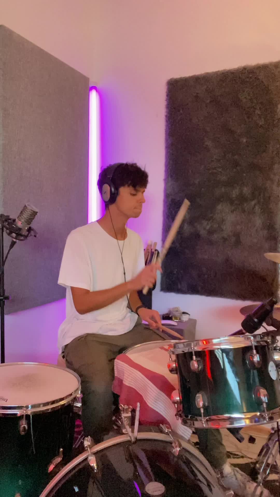 @louis_takooree