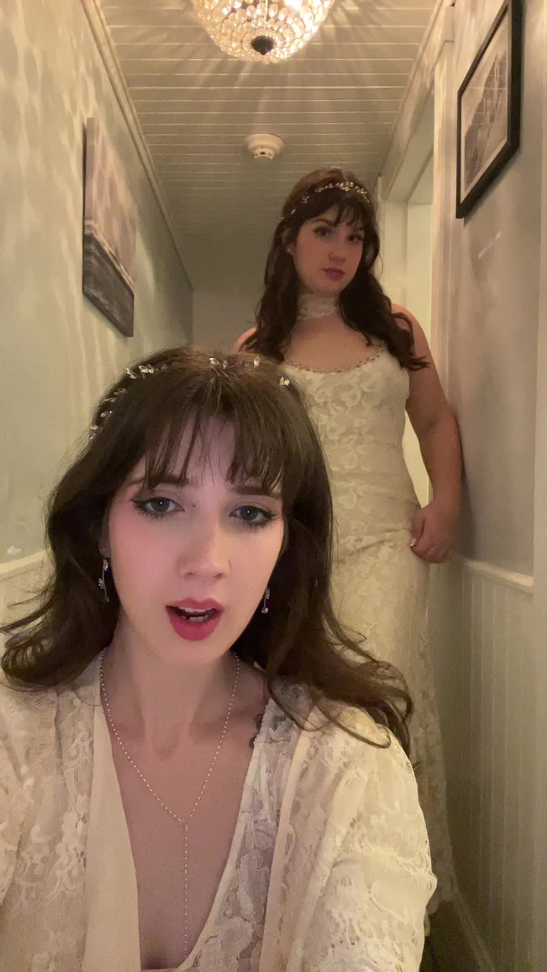 @Isabella