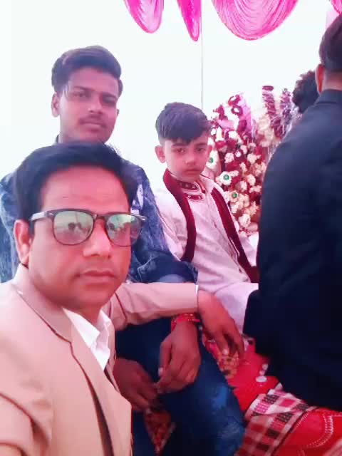 @Aaa Rrr