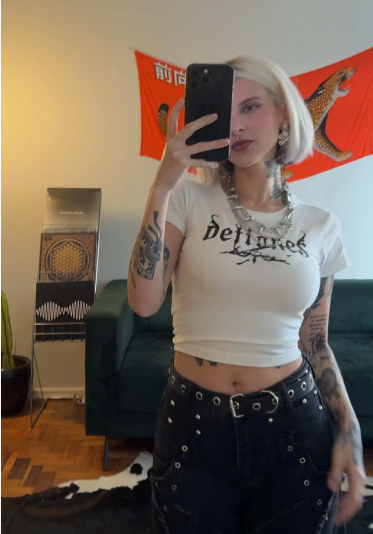 @letícia kohanoski 🥀⛓️🖤