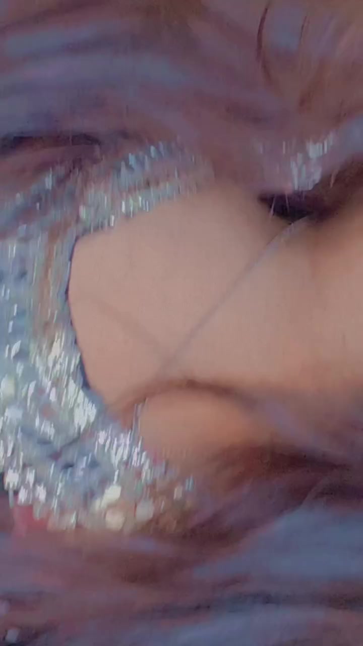 @(◕ᴗ◕✿):( ◕ ᴗ ◕ ✿ )
