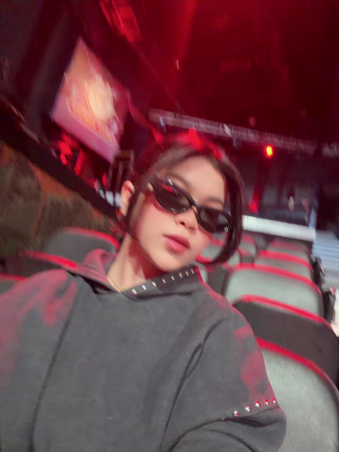 @๐๐๐ก๐ซ๐๐๐ข๐ฆ๐_๐๐๐