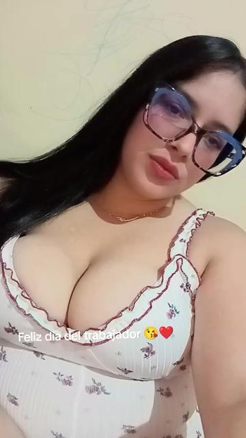 @𝓐𝓾𝓻𝓲𝓪𝓷𝓷𝔂 𝓟𝓮𝓻𝓮𝔃 ✨