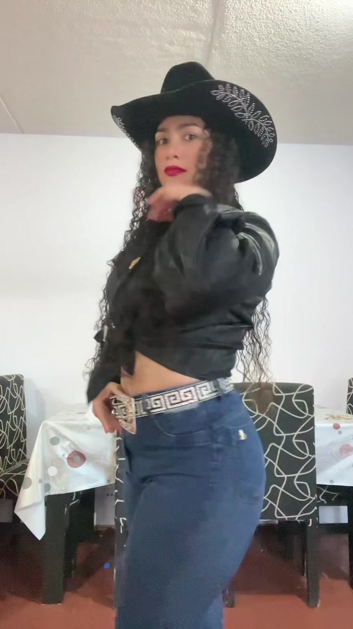 @Ester Ramirez