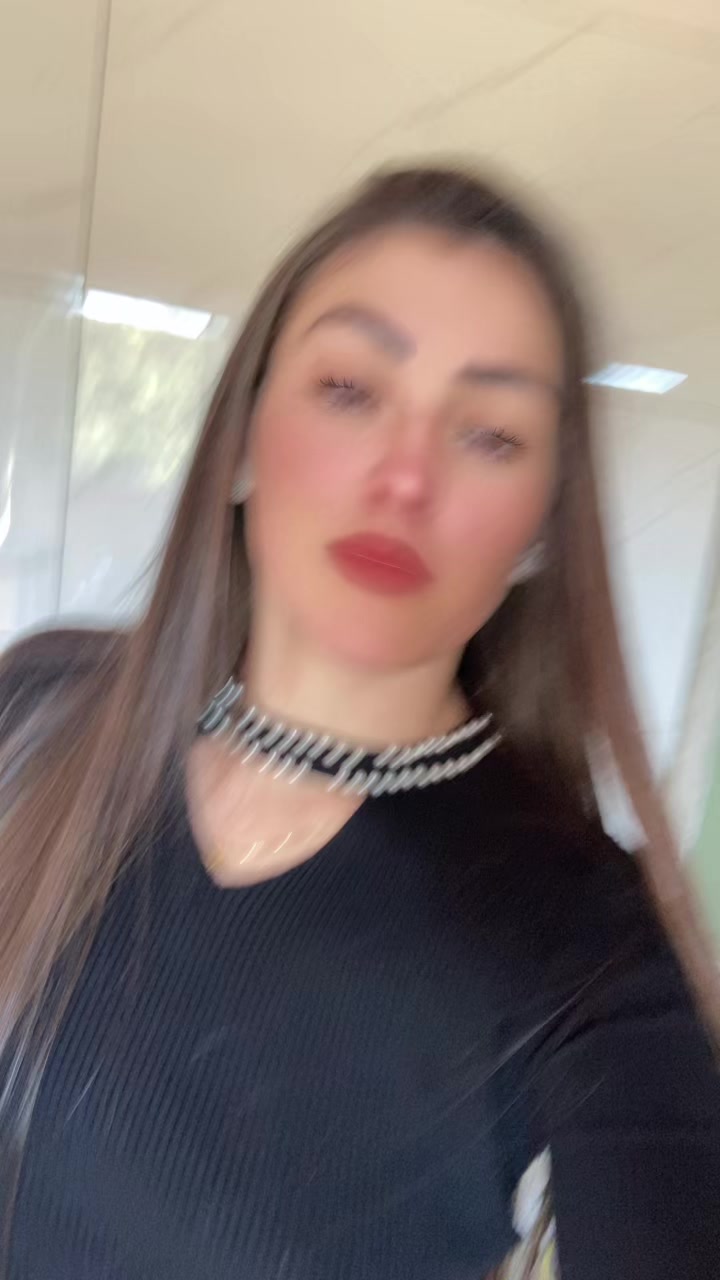 @brunaahardt