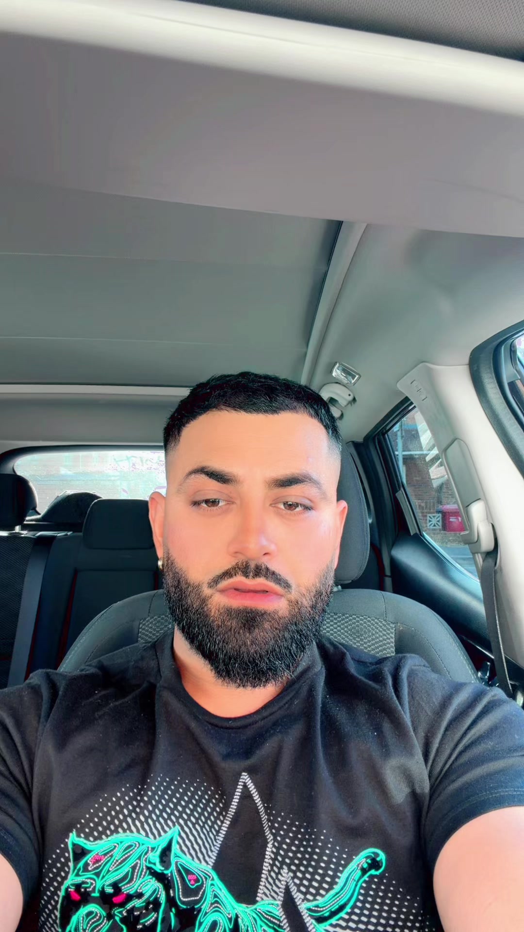 @𝐇 𝐨 𝐧 𝐞 𝐲