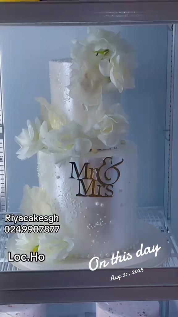 @Riyacakesgh HO, Love@firstbite