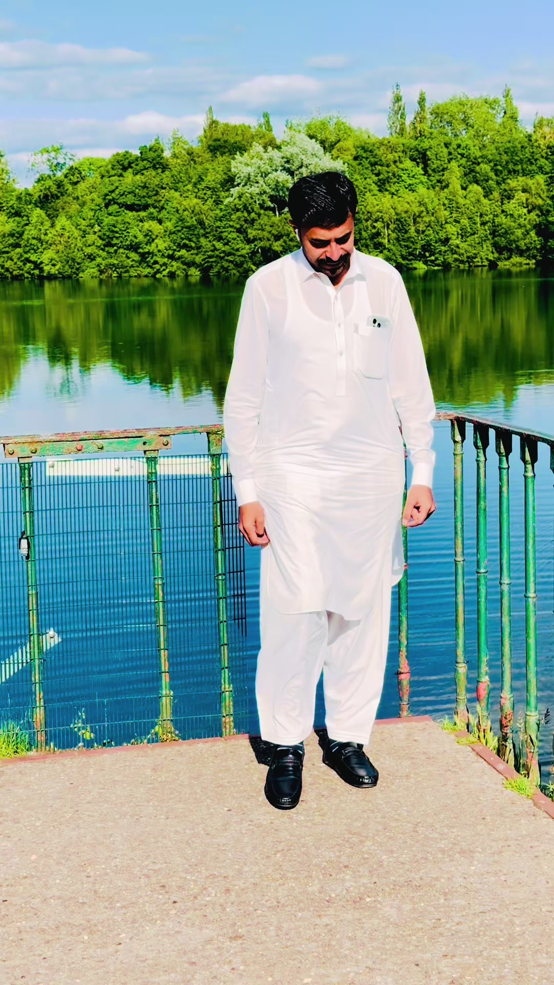 @Husnain Riaz Baryar