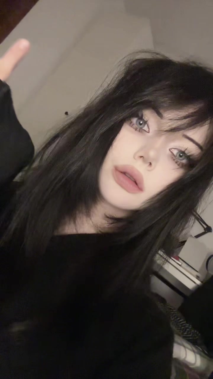 @🧛🏻♀️